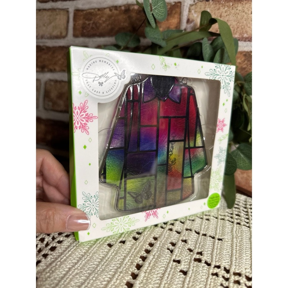 NIB Dolly Parton "Coat of Many Colors" Stained Glass Wall Decor/Suncatcher